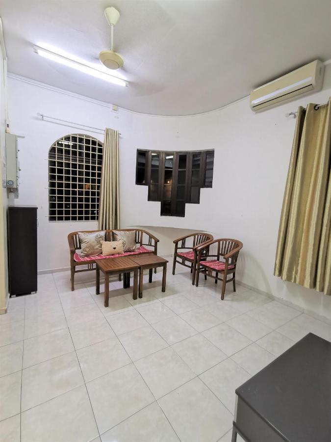 מואר Warni Villa 8 Whole Or Room מראה חיצוני תמונה